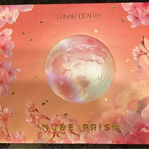Lunar Beauty Nude Prism eyeshadow palette